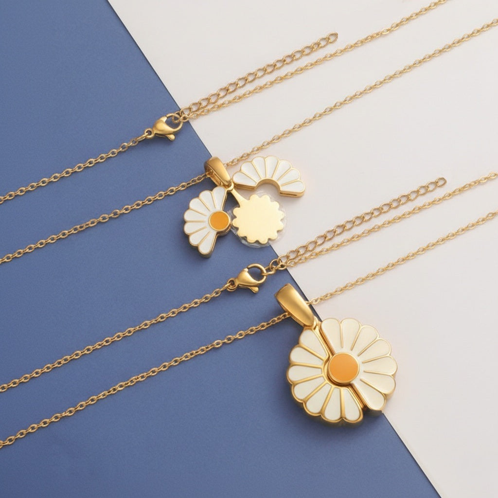 Blumen Halskette mit individueller Namensgravur